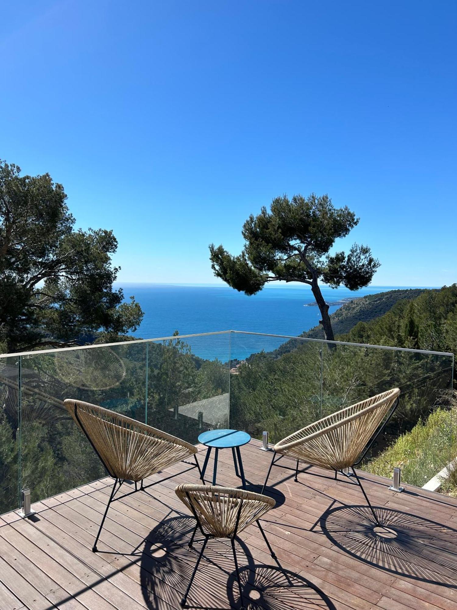 Eze - Appartement Dans Bas De Villa Avec Piscine Pres De Monaco Экстерьер фото